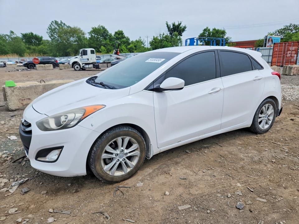 2013 Hyundai Elantra Gt მანქანა იყიდება აუქციონზე, vin: KMHD35LE5DU060086, აუქციონის ნომერი: 54490496