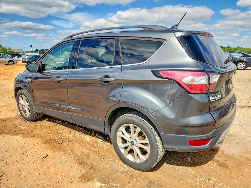 52938346 :رقم المزاد ، 1FMCU0HD4JUA47725 vin ، 2018 Ford Escape مزاد بيع