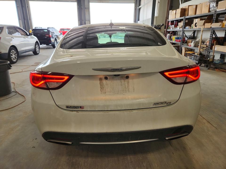 53124316 :رقم المزاد ، 1C3CCCCG7FN522414 vin ، 2015 Chrysler 200 مزاد بيع