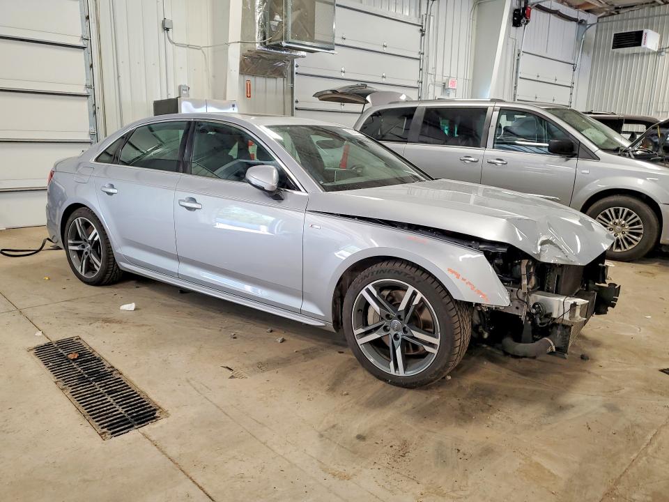 Продажа на аукционе авто 2018 Audi A4, vin: WAUENAF46JA090951, номер лота: 53331146