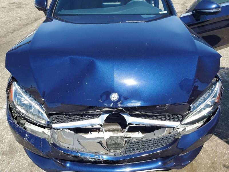 54022616 :رقم المزاد ، WDDWK4JB8HF556616 vin ، 2017 Mercedes-benz C مزاد بيع