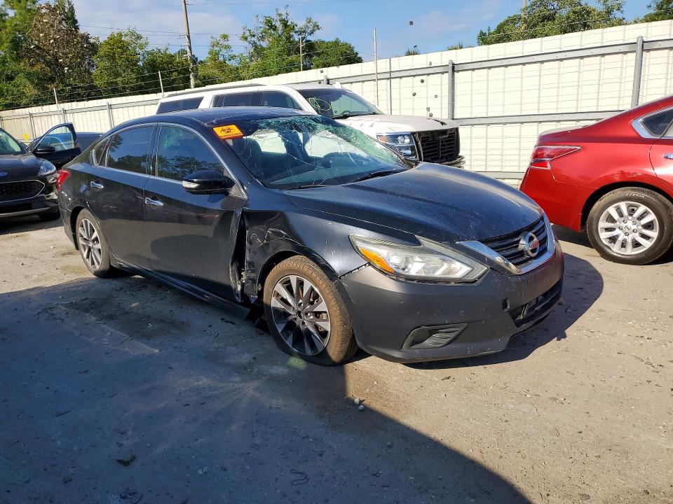Продажа на аукционе авто 2017 Nissan Altima, vin: 1N4AL3AP8HC261725, номер лота: 53602756