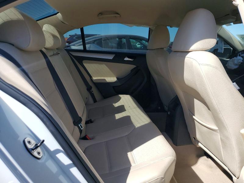 53014436 :رقم المزاد ، 3VWD07AJ2EM417204 vin ، 2014 Volkswagen Jetta مزاد بيع
