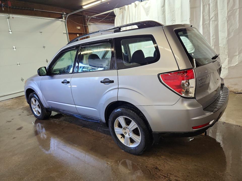52649596 :رقم المزاد ، JF2SHABC1DH435388 vin ، 2013 Subaru Forester مزاد بيع