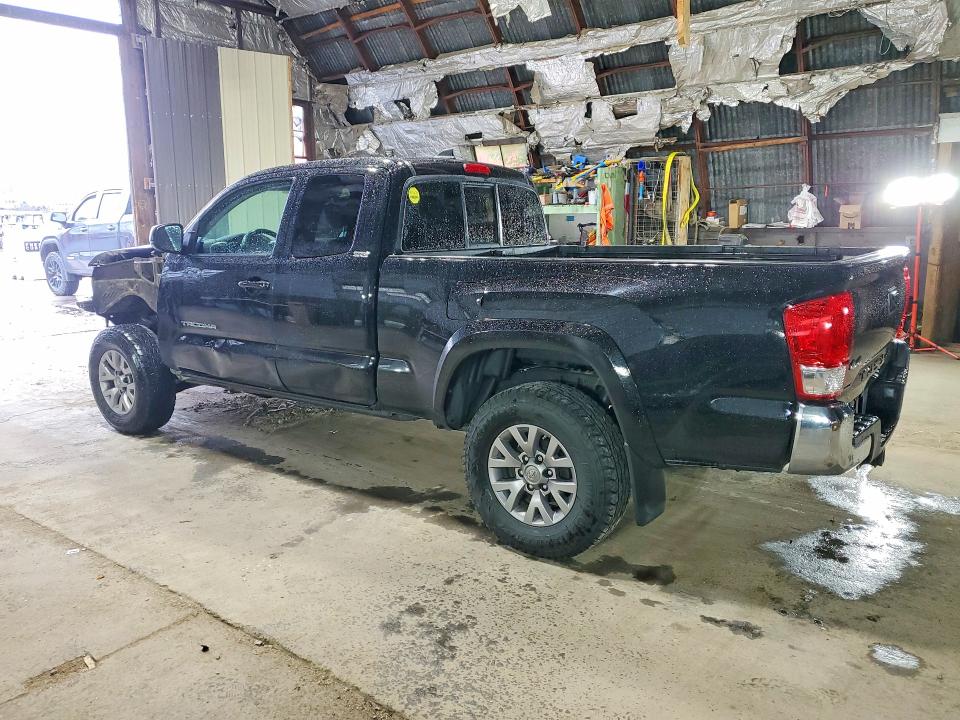 2017 Toyota Tacoma მანქანა იყიდება აუქციონზე, vin: 5TFSZ5AN6HX090313, აუქციონის ნომერი: 52542696