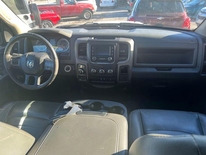 53086736 :رقم المزاد ، 1C6RR7FGXHS639892 vin ، 2017 Ram 1500 مزاد بيع