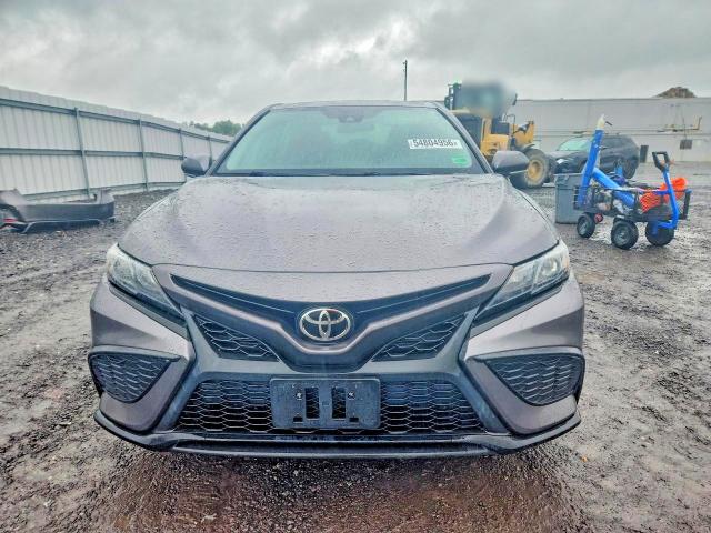 54804956 :رقم المزاد ، 4T1G11AK6MU609153 vin ، 2021 Toyota Camry مزاد بيع