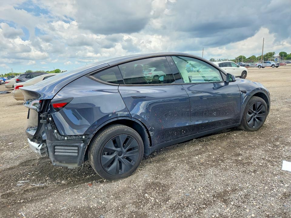 2024 Tesla Model Y მანქანა იყიდება აუქციონზე, vin: 7SAYGDED7RA329696, აუქციონის ნომერი: 55338756