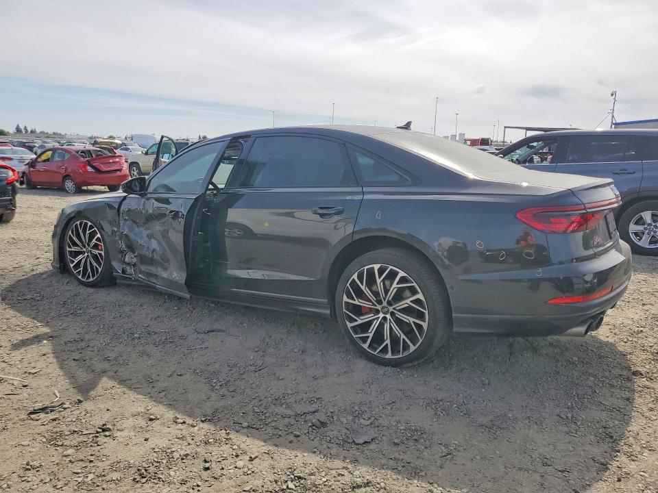 51029096 :رقم المزاد ، WAU8SAF82MN011541 vin ، 2021 Audi S8 مزاد بيع