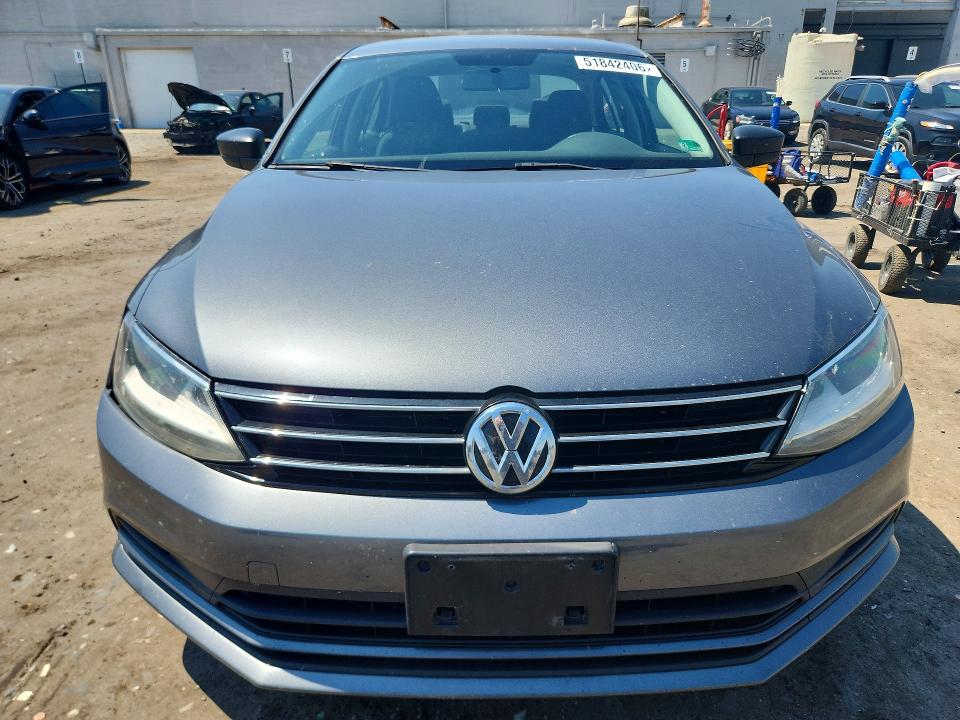 51842406 :رقم المزاد ، 3VW167AJ2GM319486 vin ، 2016 Volkswagen Jetta مزاد بيع