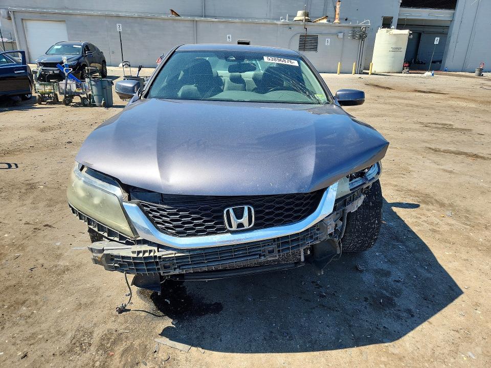 53896876 :رقم المزاد ، 1HGCT2A8XFA002282 vin ، 2015 Honda Accord مزاد بيع