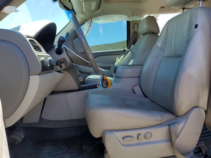 Продаж на аукціоні авто 2011 Chevrolet Suburban, vin: 1GNSKJE37BR262728, номер лоту: 53658196