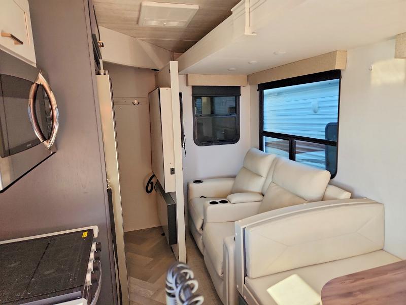 Продажа на аукционе авто 2025 Foresriver Crusader, vin: 5ZT3CSVB2SG128212, номер лота: 60213616