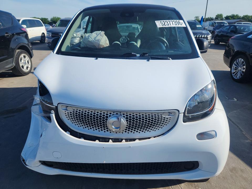Aukcja sprzedaży 2016 Smart Fortwo, vin: WMEFJ5DA4GK123419, numer aukcji: 52377396