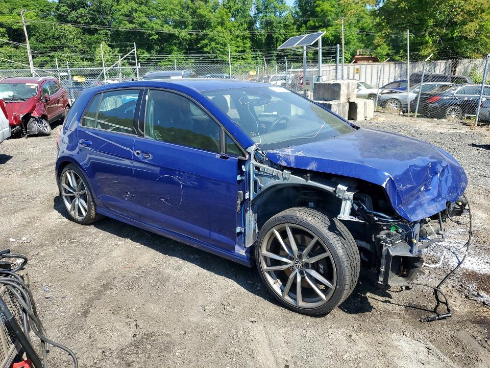 2017 Volkswagen Golf R მანქანა იყიდება აუქციონზე, vin: WVWVF7AU9HW104669, აუქციონის ნომერი: 52287886