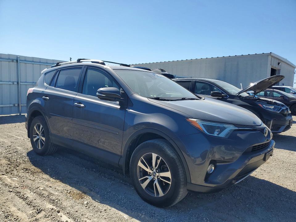 2017 Toyota Rav4 მანქანა იყიდება აუქციონზე, vin: JTMRFREV2HJ164841, აუქციონის ნომერი: 51846646