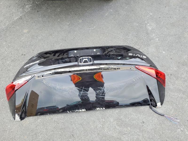 52572806 :رقم المزاد ، 2HGFC2F88KH595450 vin ، 2019 Honda Civic مزاد بيع