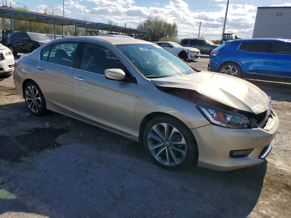 Продажа на аукционе авто 2015 Honda Accord, vin: 1HGCR2F52FA132151, номер лота: 55551066