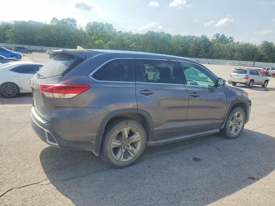 2018 Toyota Highlander მანქანა იყიდება აუქციონზე, vin: 5TDDZRFH9JS808709, აუქციონის ნომერი: 53951836