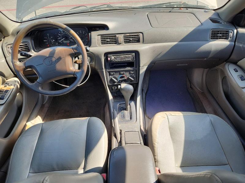 54489716 :رقم المزاد ، JT2BG22K3Y0438367 vin ، 2000 Toyota Camry مزاد بيع