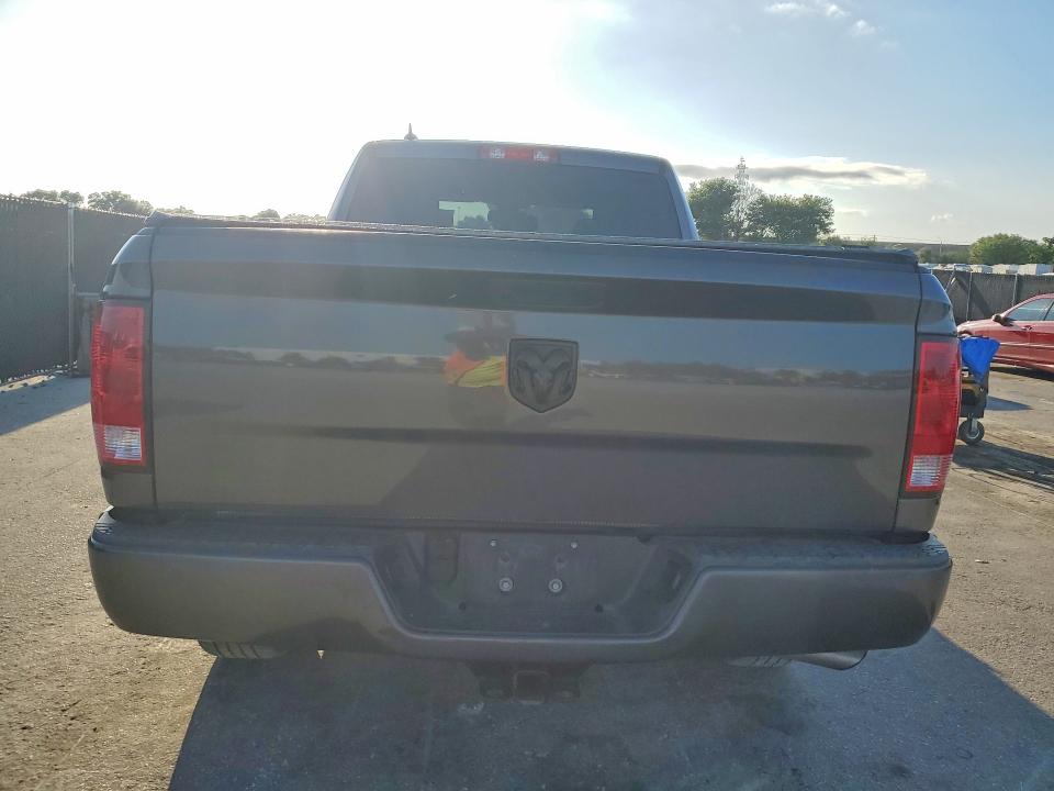 2019 Ram 1500 Classic მანქანა იყიდება აუქციონზე, vin: 1C6RR6FG6KS555425, აუქციონის ნომერი: 53263446