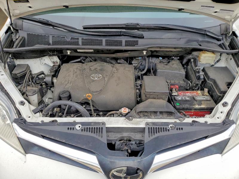 52721196 :رقم المزاد ، 5TDKZ3DC7JS927497 vin ، 2018 Toyota Sienna مزاد بيع