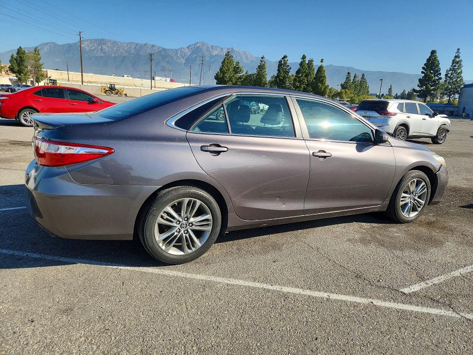 2015 Toyota Camry მანქანა იყიდება აუქციონზე, vin: 4T1BF1FK3FU062236, აუქციონის ნომერი: 52870526