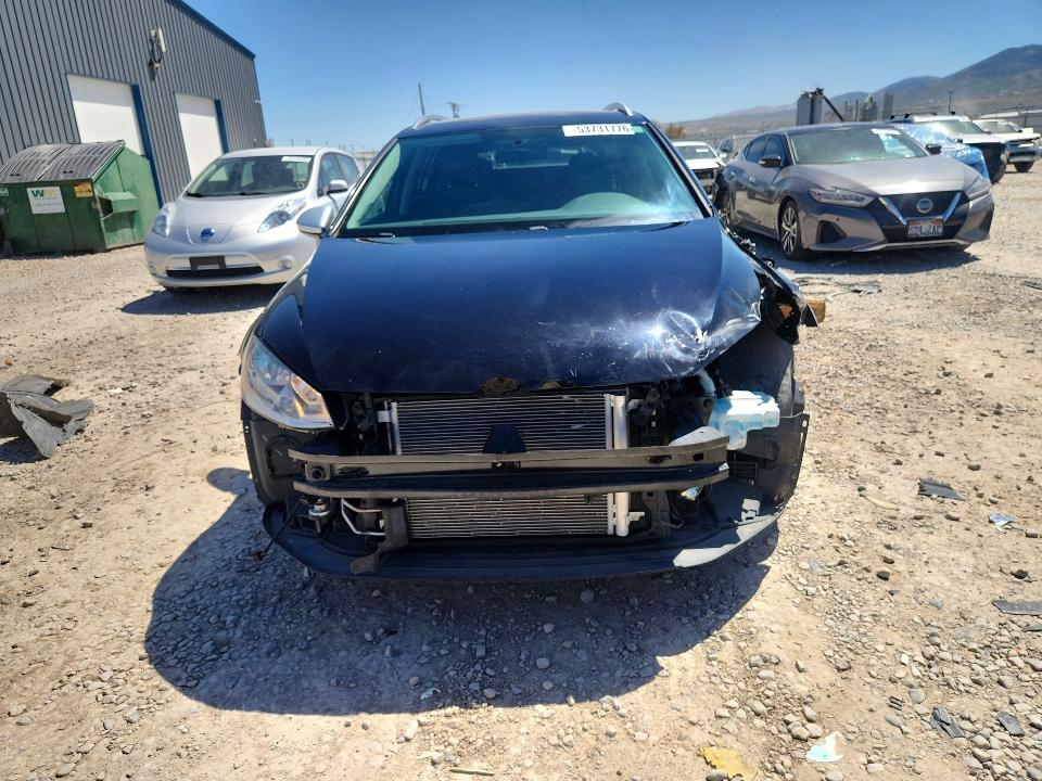 53731776 :رقم المزاد ، 3VWH17AU3HM532746 vin ، 2017 Volkswagen Golf Alltrack مزاد بيع