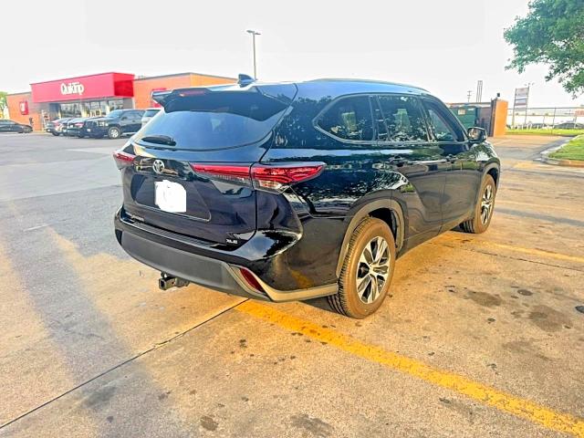 Aukcja sprzedaży 2022 Toyota Highlander, vin: 5TDGZRAHXNS555782, numer aukcji: 52268966