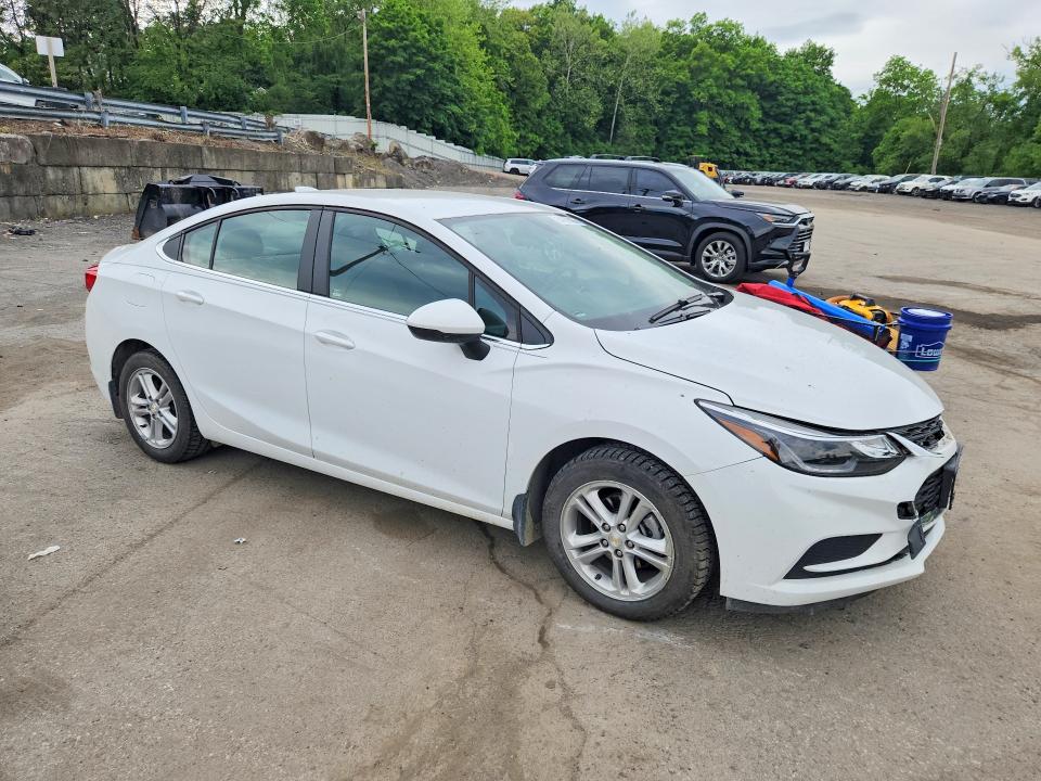 54905566 :رقم المزاد ، 1G1BE5SM0H7276858 vin ، 2017 Chevrolet Cruze مزاد بيع