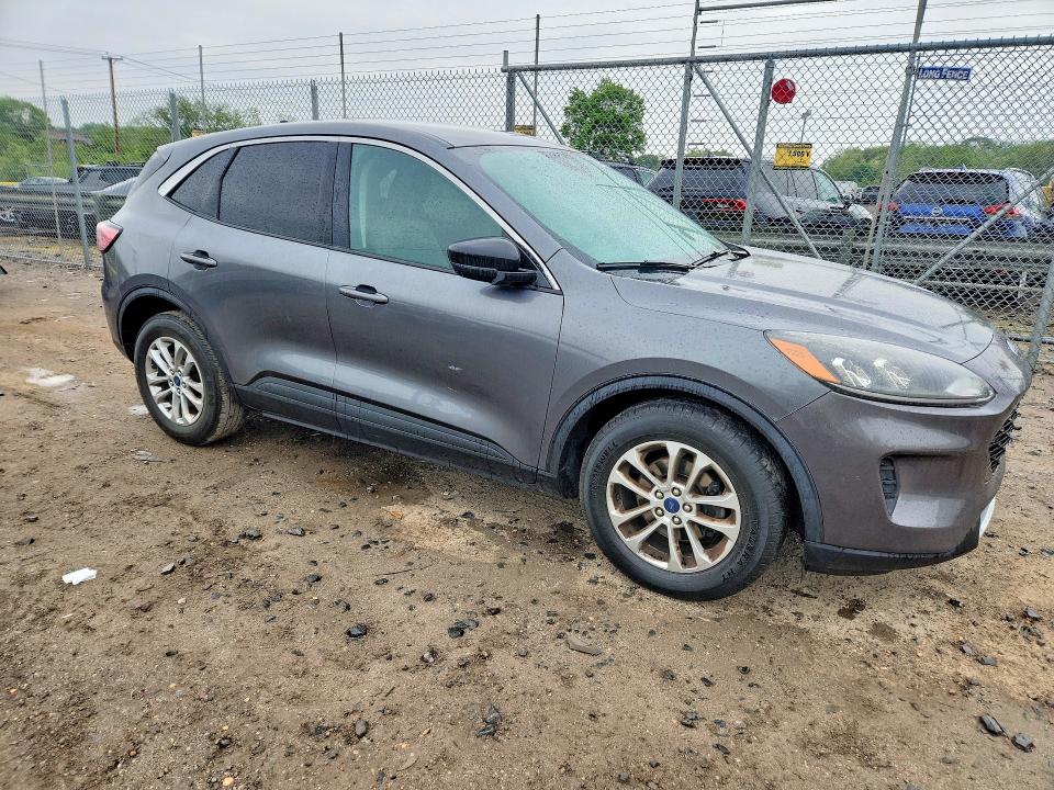 Продажа на аукционе авто 2022 Ford Escape, vin: 1FMCU0G69NUA24997, номер лота: 52488346