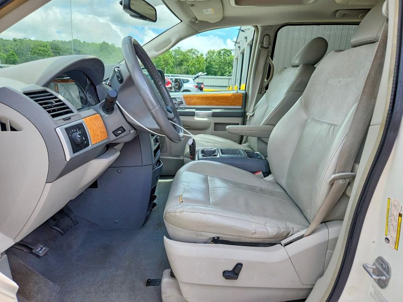 Auction sale of the 2008 Chrysler Town & Country, vin: 2A8HR64X08R646068, lot number: 55438246