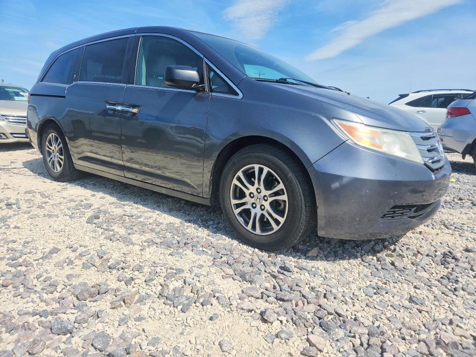 53419046 :رقم المزاد ، 5FNRL5H67DB032861 vin ، 2013 Honda Odyssey مزاد بيع