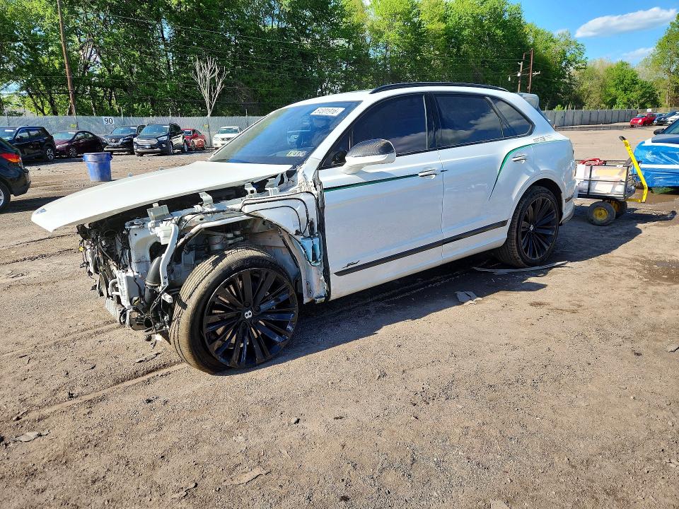 Продаж на аукціоні авто 2022 Bentley Bentayga, vin: SJAAR2ZV9NC015673, номер лоту: 51301916