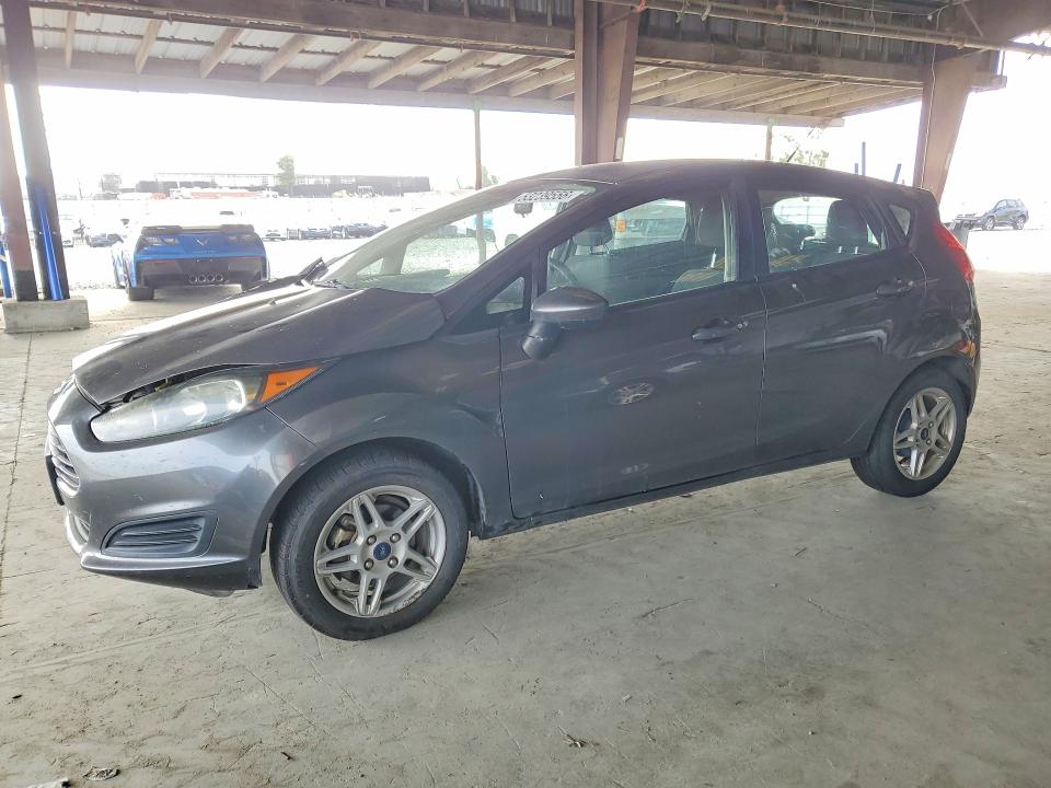 53239556 :رقم المزاد ، 3FADP4EJ2JM127746 vin ، 2018 Ford Fiesta مزاد بيع