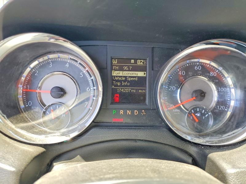 2014 Chrysler Town And Country მანქანა იყიდება აუქციონზე, vin: 2C4RC1BG3ER444095, აუქციონის ნომერი: 52907856