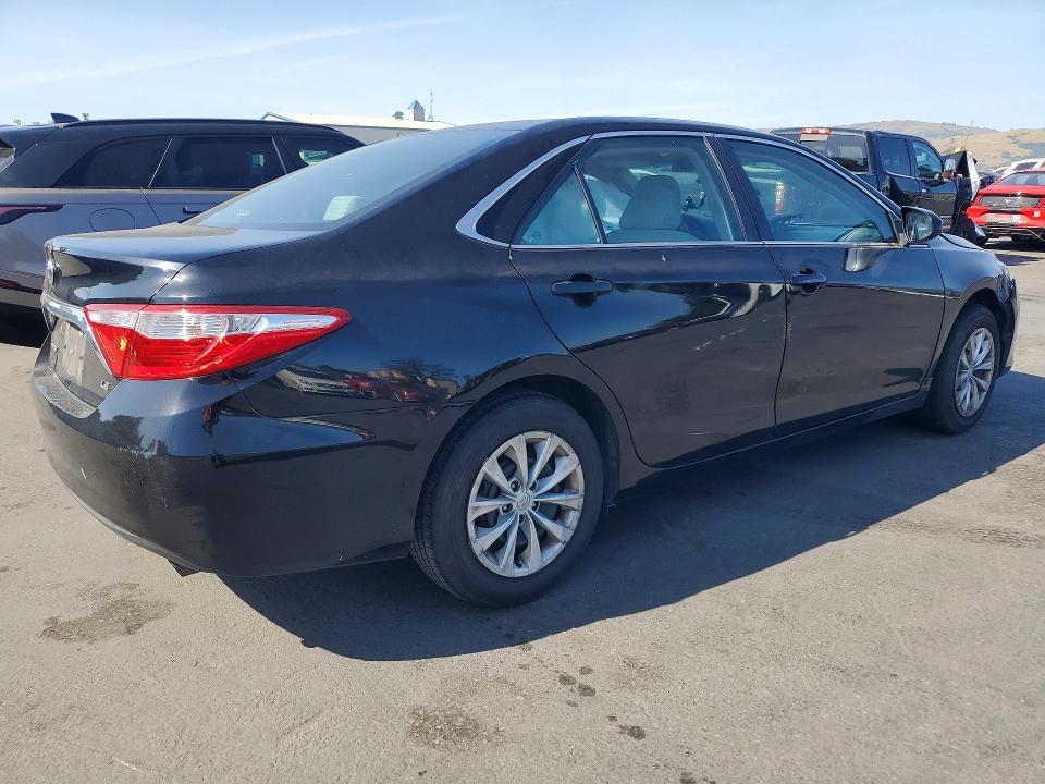 2017 Toyota Camry მანქანა იყიდება აუქციონზე, vin: 4T1BF1FK6HU362212, აუქციონის ნომერი: 53270526
