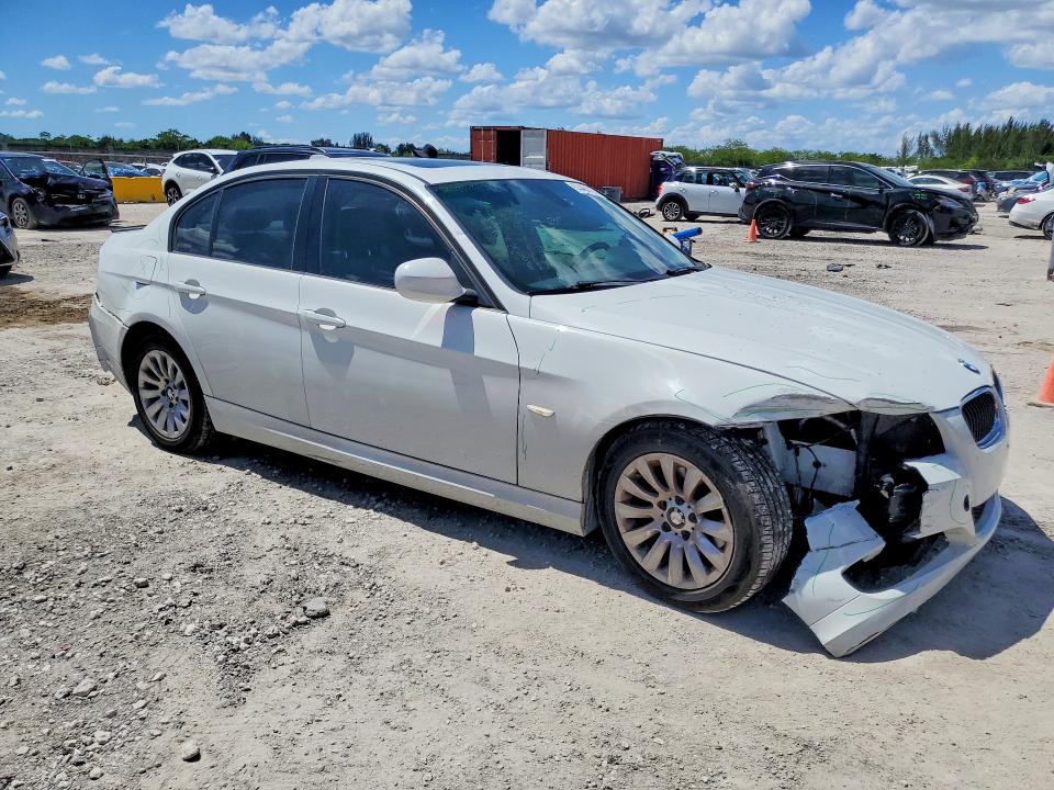2011 Bmw 328 მანქანა იყიდება აუქციონზე, vin: WBAPH7G54BNM58144, აუქციონის ნომერი: 53404186