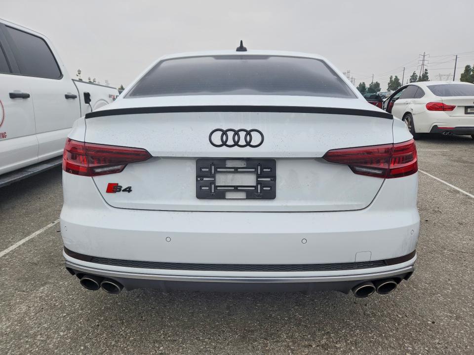 41630466 :رقم المزاد ، WAUB4AF49JA141381 vin ، 2018 Audi S4 مزاد بيع