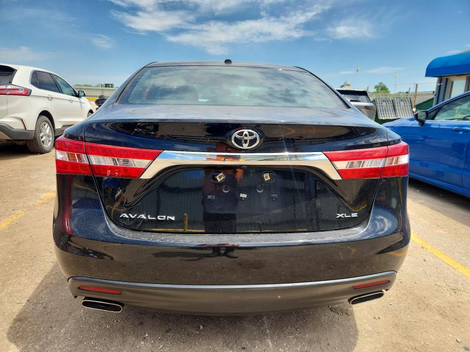 52894546 :رقم المزاد ، 4T1BK1EBXFU162010 vin ، 2015 Toyota Avalon مزاد بيع