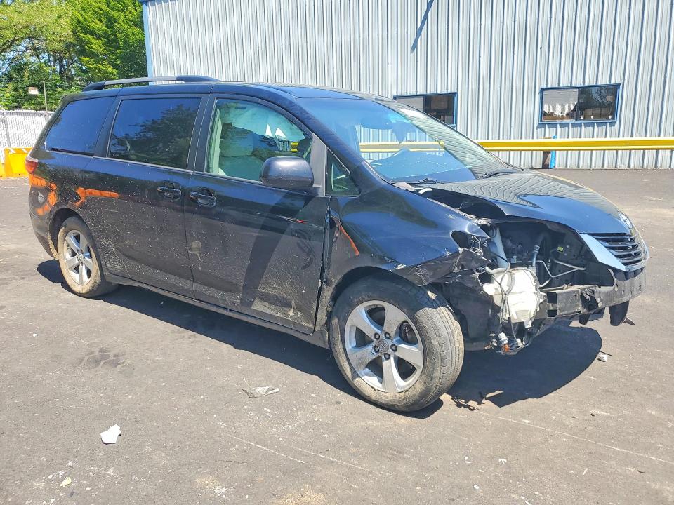 Aukcja sprzedaży 2015 Toyota Sienna, vin: 5TDKK3DC7FS611657, numer aukcji: 54773576