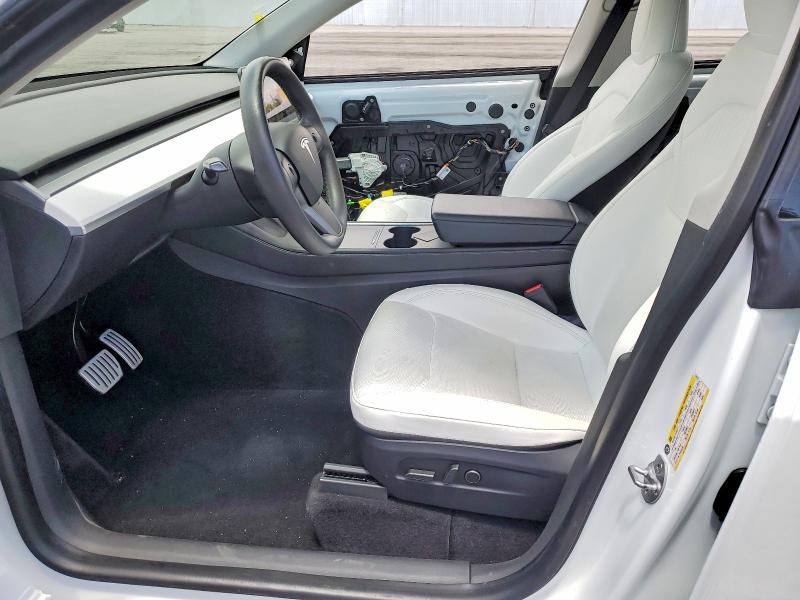 Продажа на аукционе авто 2021 Tesla Model Y, vin: 5YJYGDEF5MF121679, номер лота: 53995036