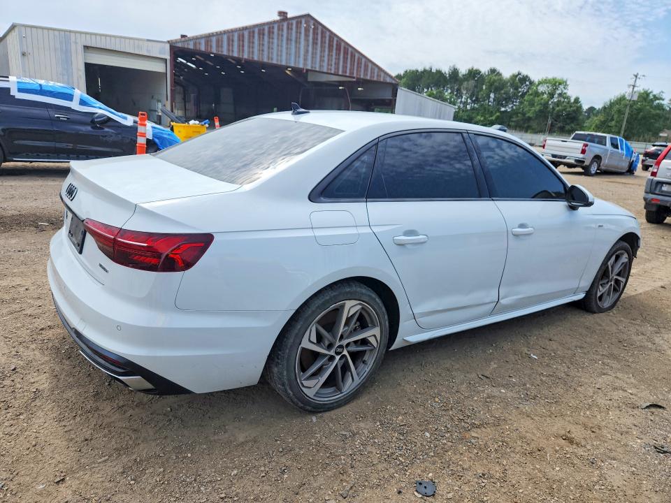 Продажа на аукционе авто 2021 Audi A4, vin: WAUEAAF42MN011140, номер лота: 53943196