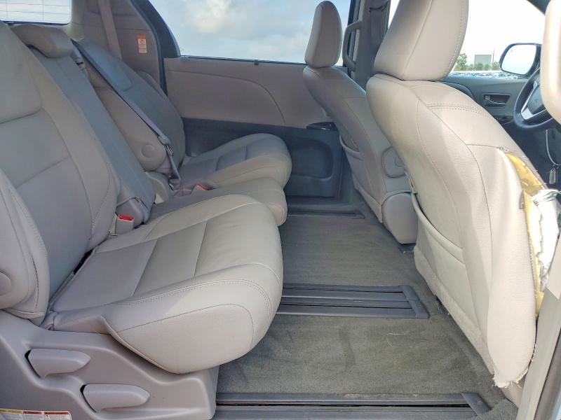 2015 Toyota Sienna მანქანა იყიდება აუქციონზე, vin: 5TDYK3DC4FS530027, აუქციონის ნომერი: 52895776
