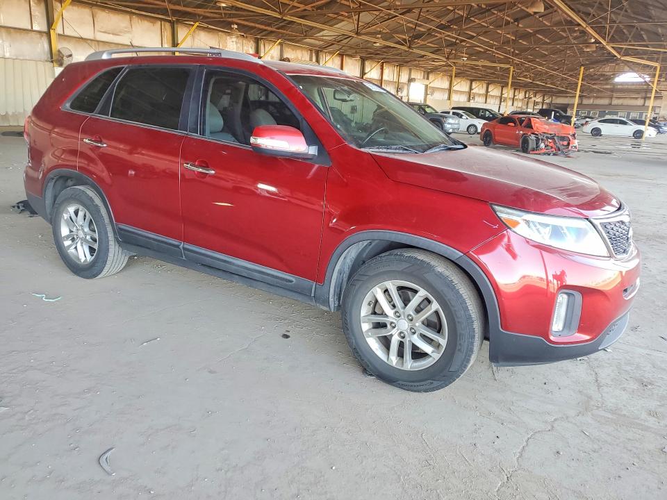 55601286 :رقم المزاد ، 5XYKT3A6XFG646802 vin ، 2015 Kia Sorento مزاد بيع