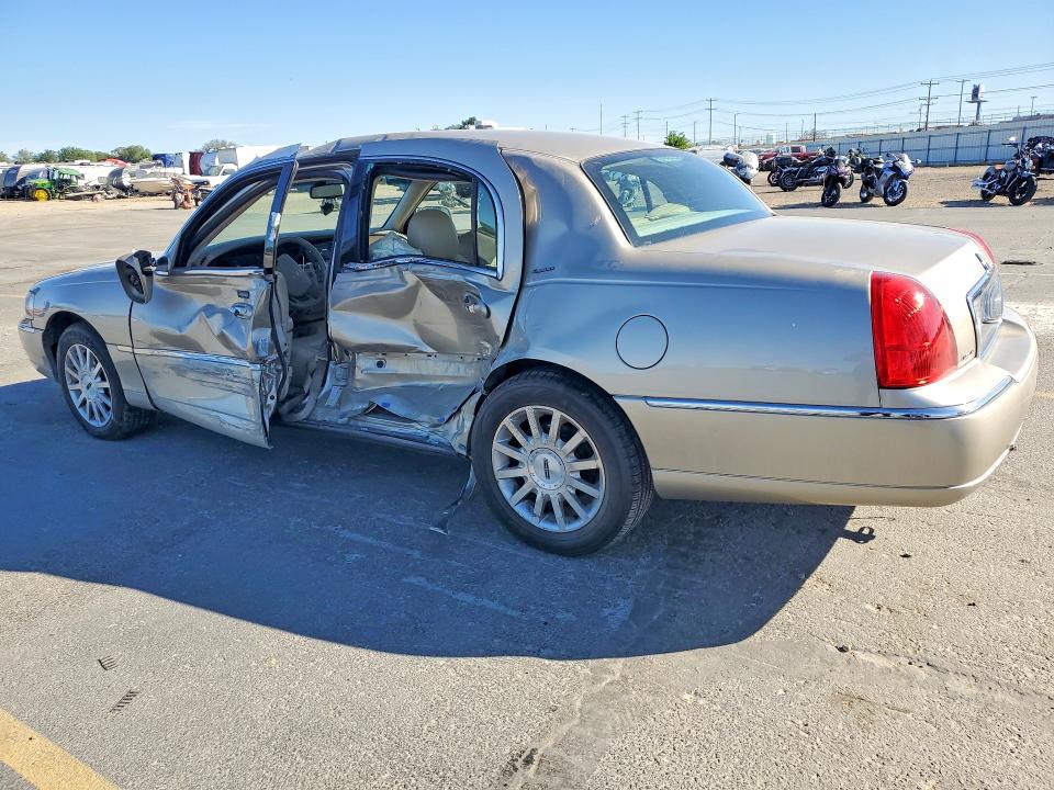Aukcja sprzedaży 2007 Lincoln Town Car, vin: 1LNHM81W17Y625734, numer aukcji: 53213926