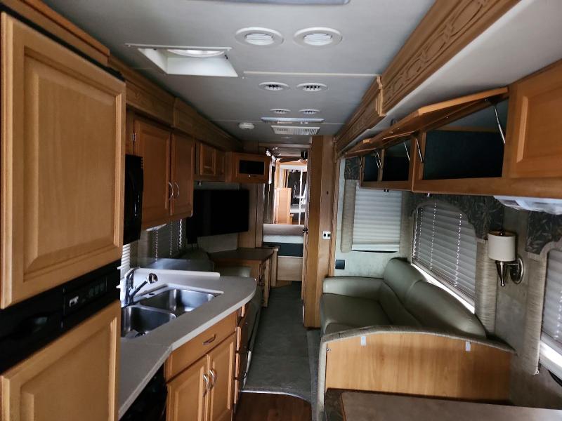 2008 Fleetwood Bounder მანქანა იყიდება აუქციონზე, vin: 4UZACJDT48CAD1620, აუქციონის ნომერი: 52381826