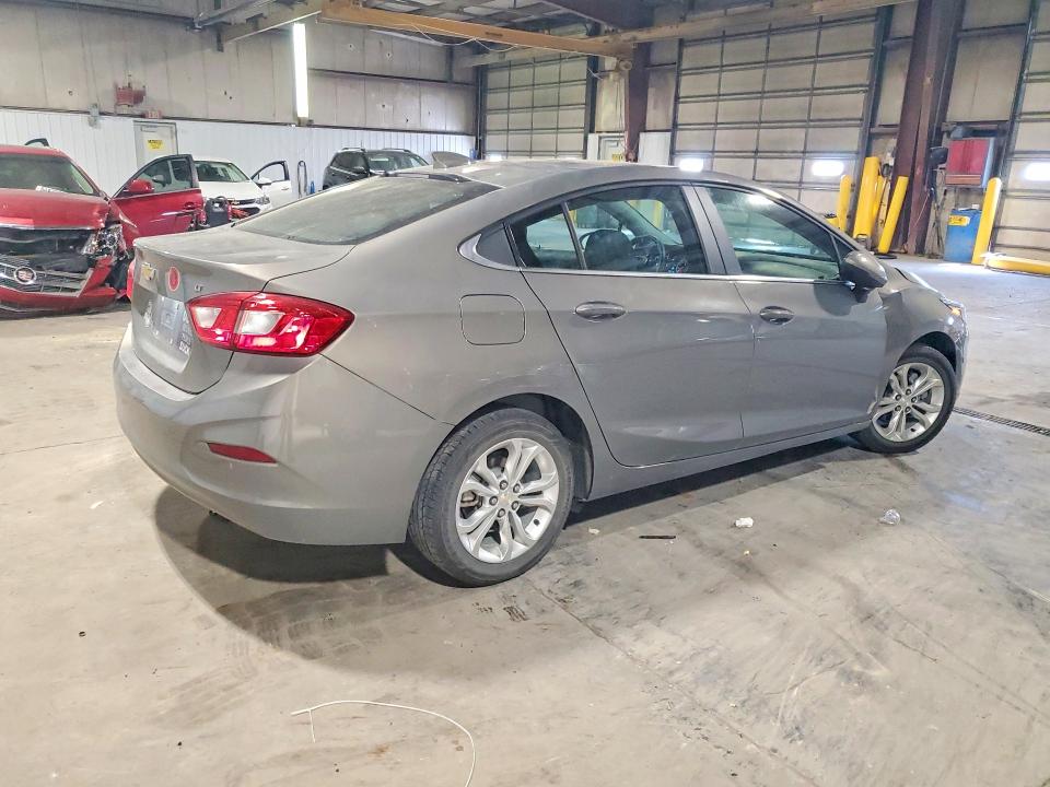 55121236 :رقم المزاد ، 1G1BE5SM3K7103889 vin ، 2019 Chevrolet Cruze مزاد بيع