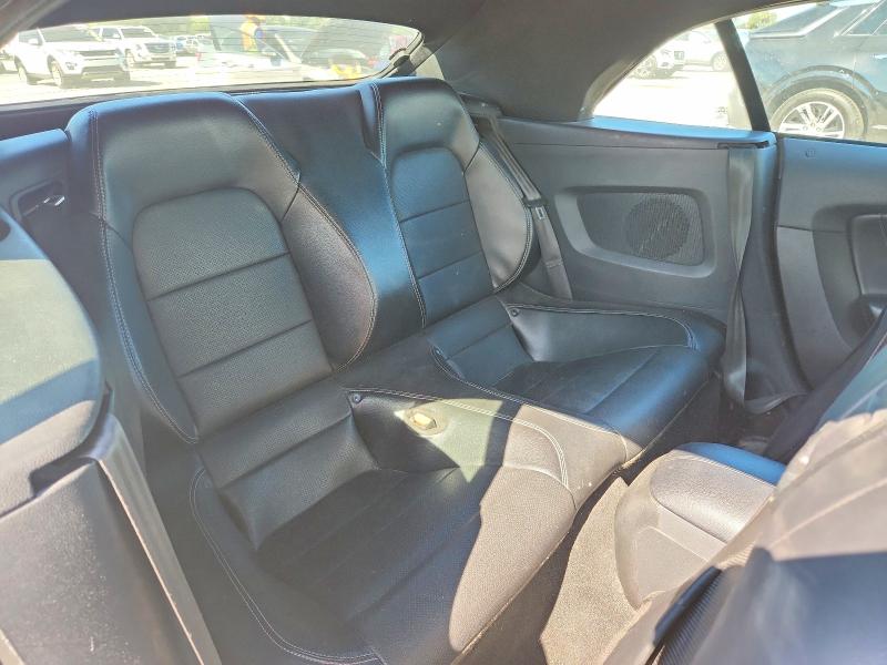 52567776 :رقم المزاد ، 1FATP8UH8M5111773 vin ، 2021 Ford Mustang مزاد بيع