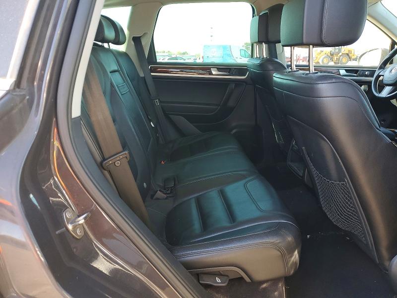 52831596 :رقم المزاد ، WVGFF9BP5BD006746 vin ، 2011 Volkswagen Touareg مزاد بيع